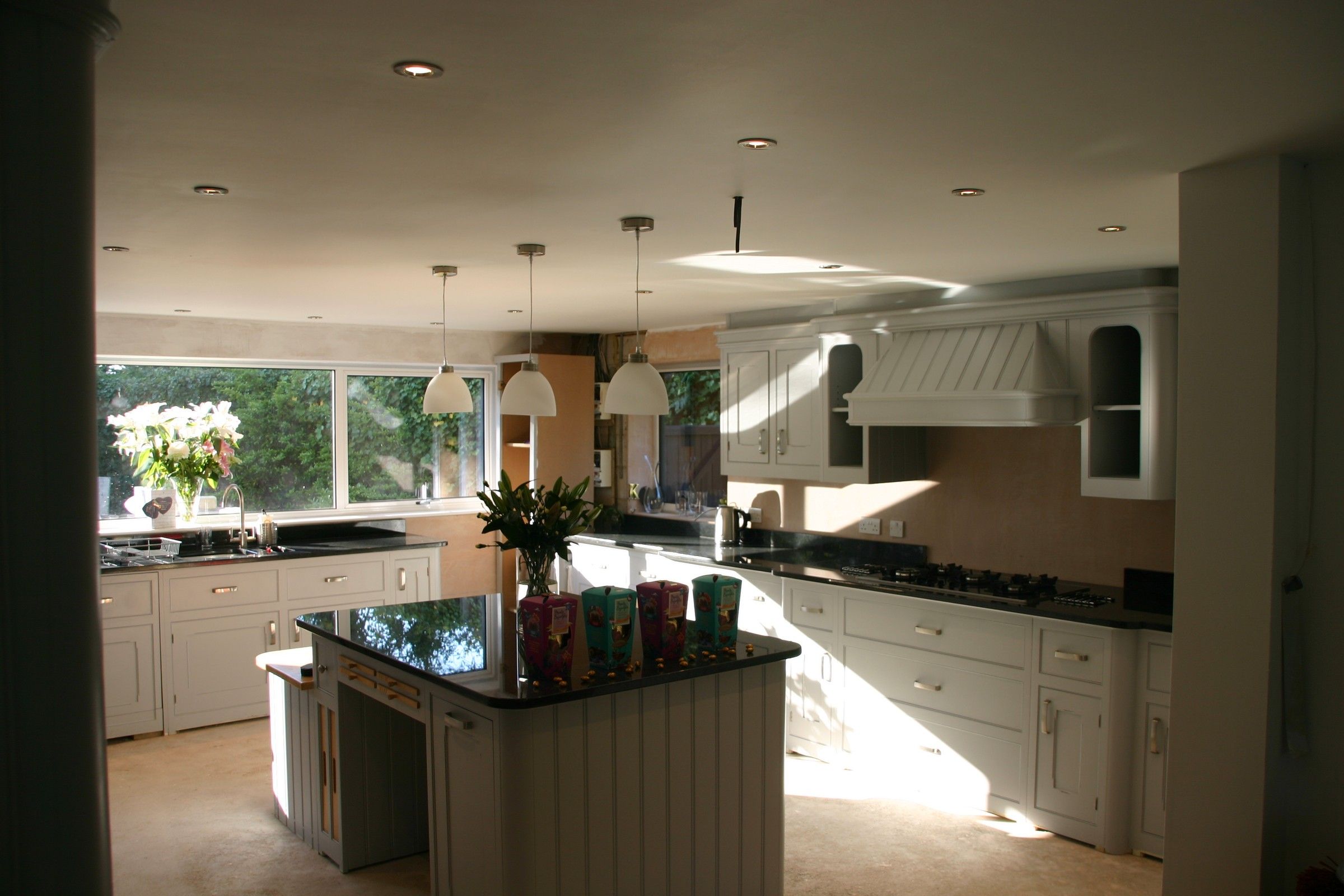 Modern fitted kitchen with quality craftsmanship